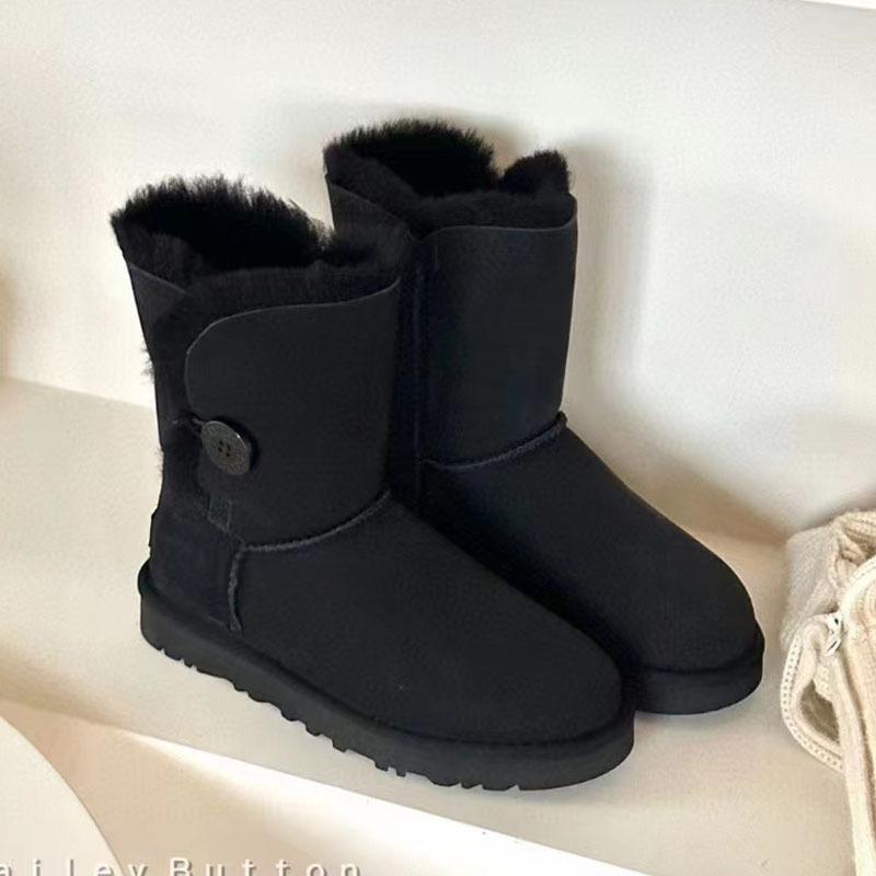 Women Winter Platform Snow Boots Warm Faux Suede Ankle Boots Thick Furry Lining Non‑Slip Short Booties For Cold Weather