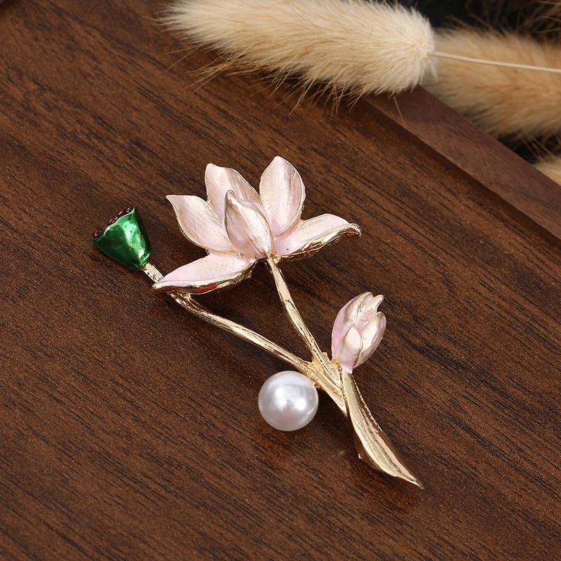 

Милый значок на лацкан в форме цветка, инкрустированный блестящими брошами для женщин, девушек, универсальная корсажная одежда, аксессуары, подарки