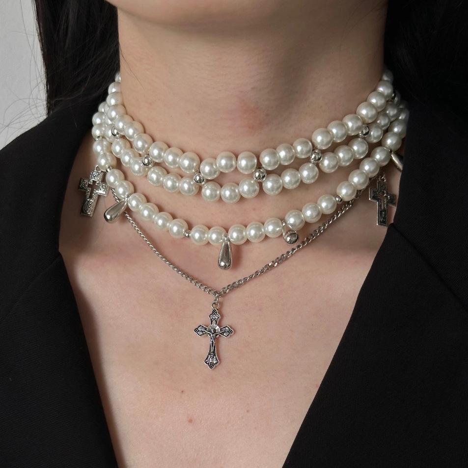 Y2K Gothic Style Black Beaded Cross Necklace & Cool Girl Sweatshirt Accessory