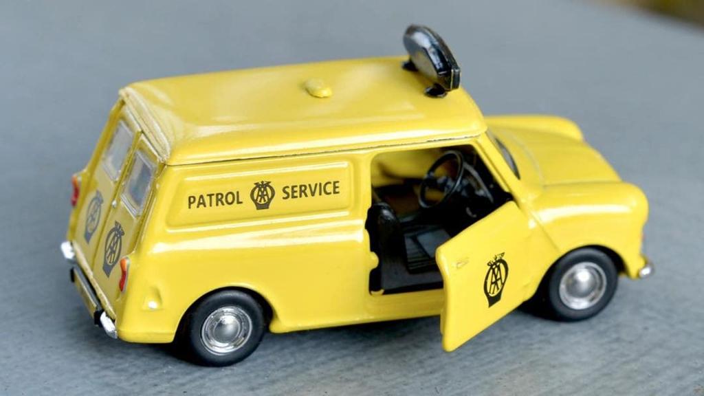 Tiny City 1/50 Austin Mini Automobile Association UK