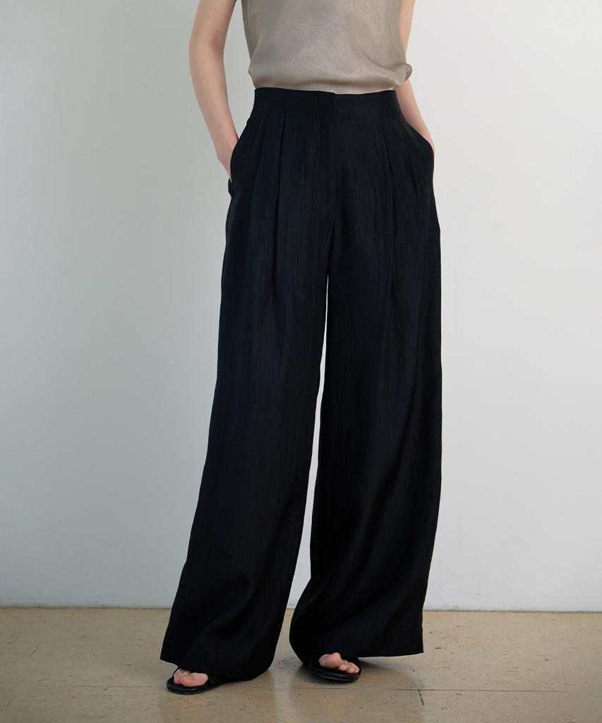 Biyul Wrinkle Half Banding Wide Slacks