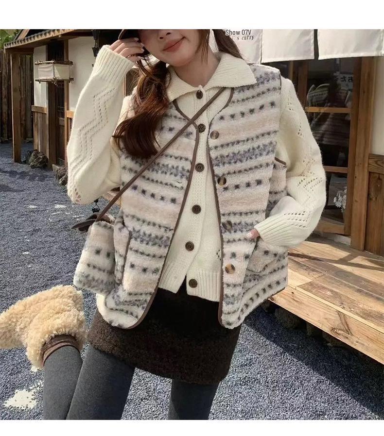 Creamy Lamb Wool A-Line High-Waisted Petite Skirt - Women's Spring 2026 Collection