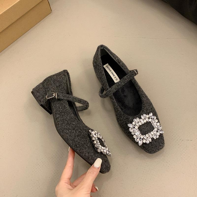 

Французский темперамент квадратный носок стразы легкая роскошь ремешок на одно слово бархатные туфли Мэри Джейн женские шерстяные туфли женская зимняя обувь одинарные туфли 39