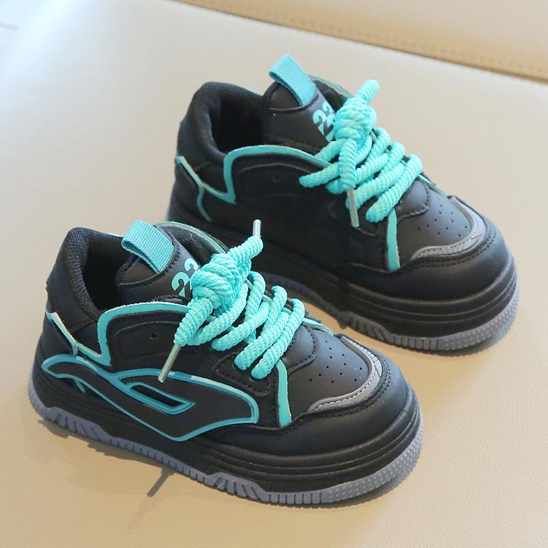 Children's Sports Shoes 2025 Spring and Autumn Boys' Casual Board Shoes High-top Girls' Little White Shoes Soft-soled Baby Bread Shoes Single