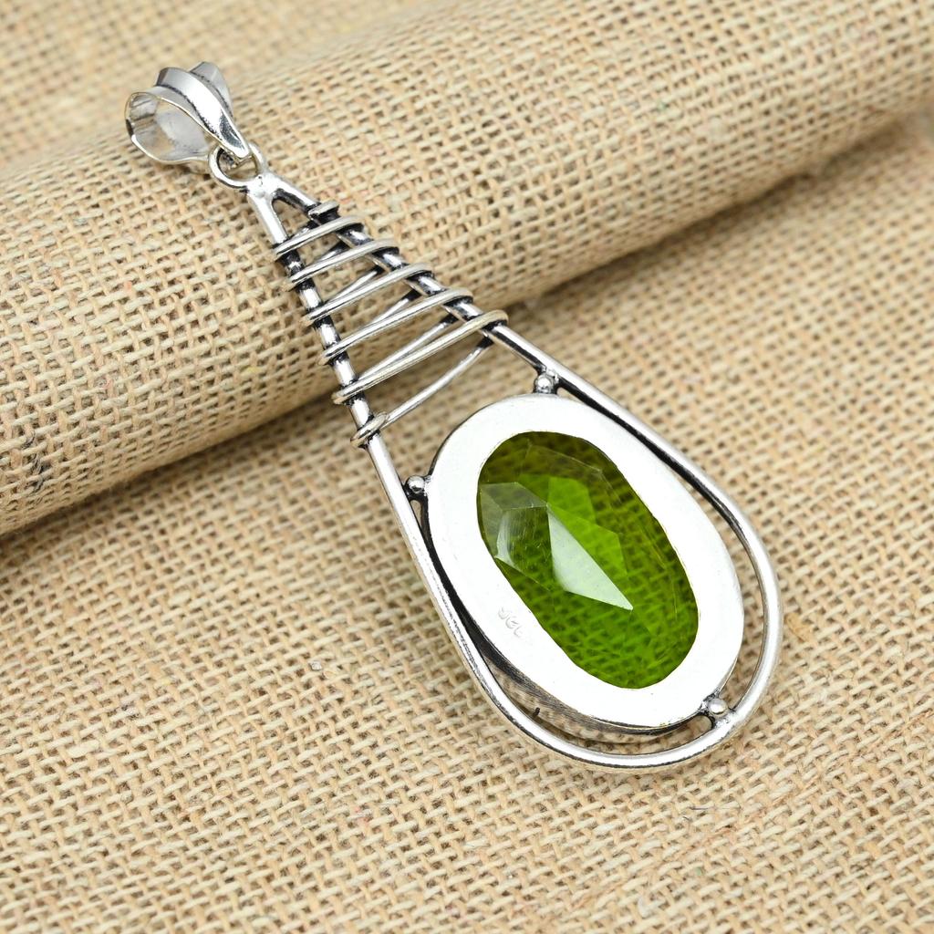 Peridot Edelstein 925 Sterling Silber Schmuck Grün Handgefertigter zierlicher Anhänger Schmuck für Sie