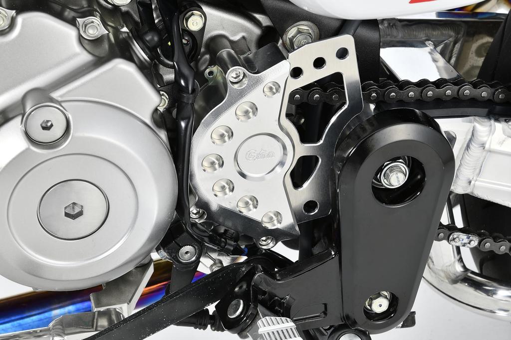 G Craft 32853 Monkey 125 (JB03/JB05)/CT125(JA65)/GROM (JC92) Protection Cover Silver