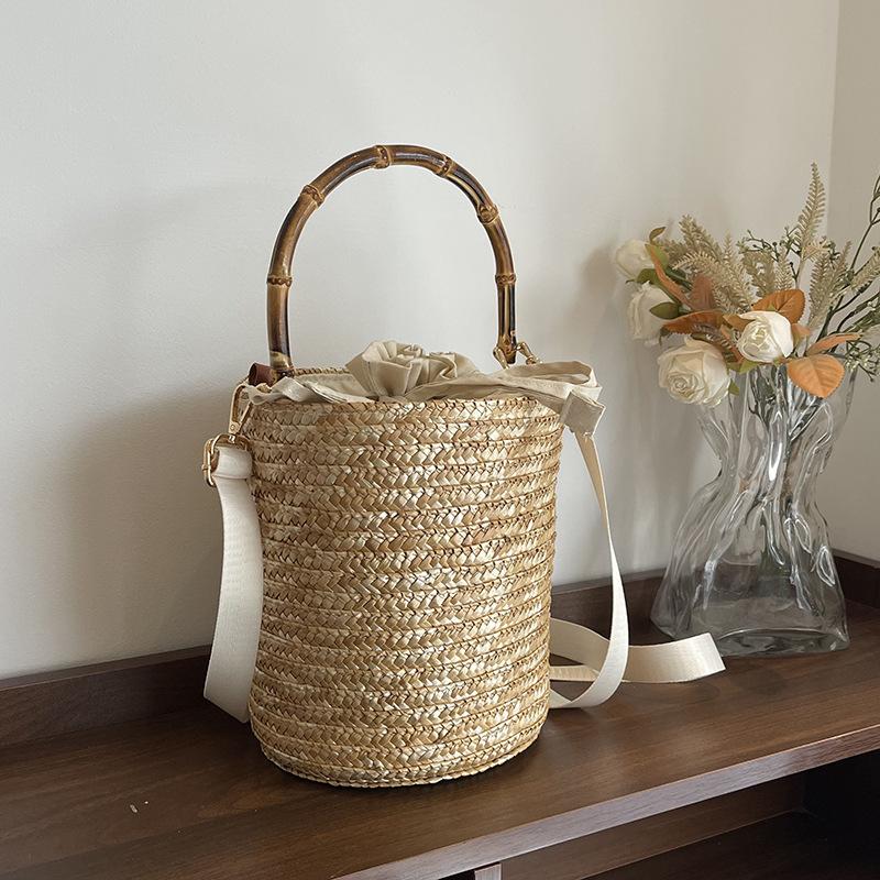 

Пляжная сумка женская 2025 новая модная нишевая сумка на плечо кроссбоди сумка-ведро соломенная сумка хаки