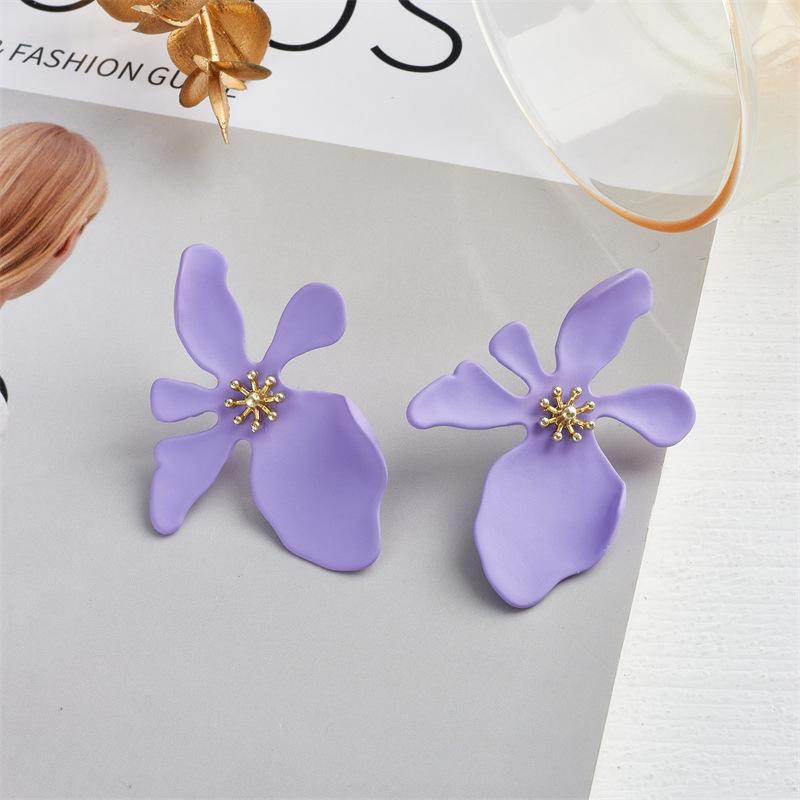 Pinkdudu Exaggerated White Flower Stud Earrings Green White Flower Stud Earrings Simple Casual Jewelry OG091