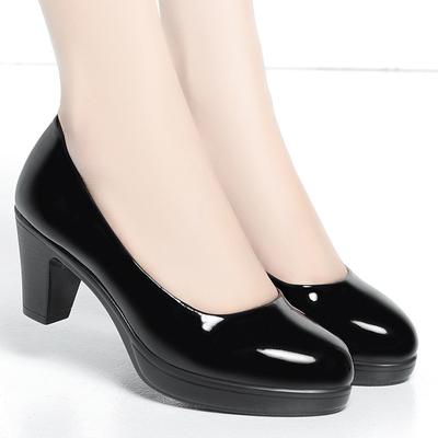 Scarpe con tacco – Scarpe con tacco