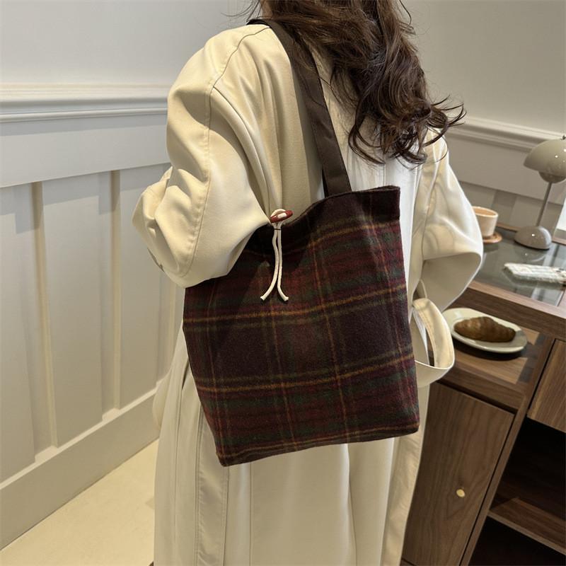 Wholesale Women's Bags 2024 New Arrival Trendy Tote Bag With Big Capacity