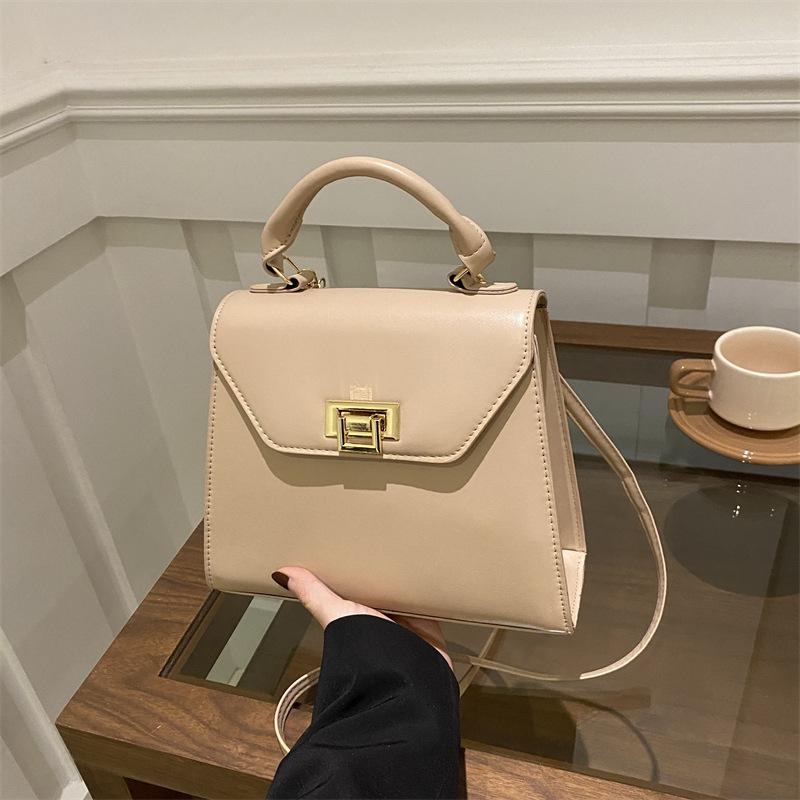 

Niche design retro small bag women s new high-end sense versatile shoulder small square bag crossbody small square bag хаки