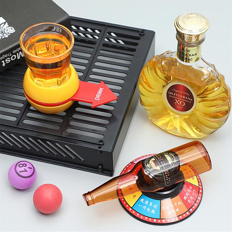 Großer Dreh den Schuss Trinkspiel-Spinner mit Weinglas