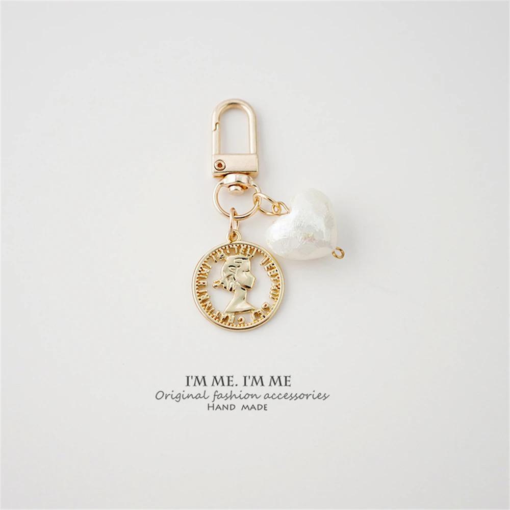 Fashion Artificial Pearl Rose Keychains Metal Hangtag Pendant for Women Earphone Purse Bag Key Holder Accessories Jewelry Gift