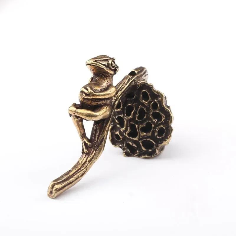 Creative Shape Handmade Crafts Home Decor Retro Brass Lotus Seed Frog Ornaments Animal Miniature Tea Pet Incense Burner Gifts