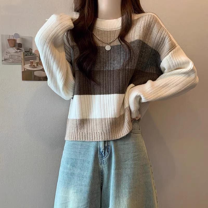 

Korean Style Striped Knit Sweater - Women s Loose Fit Round Neck for Spring & Autumn S білий