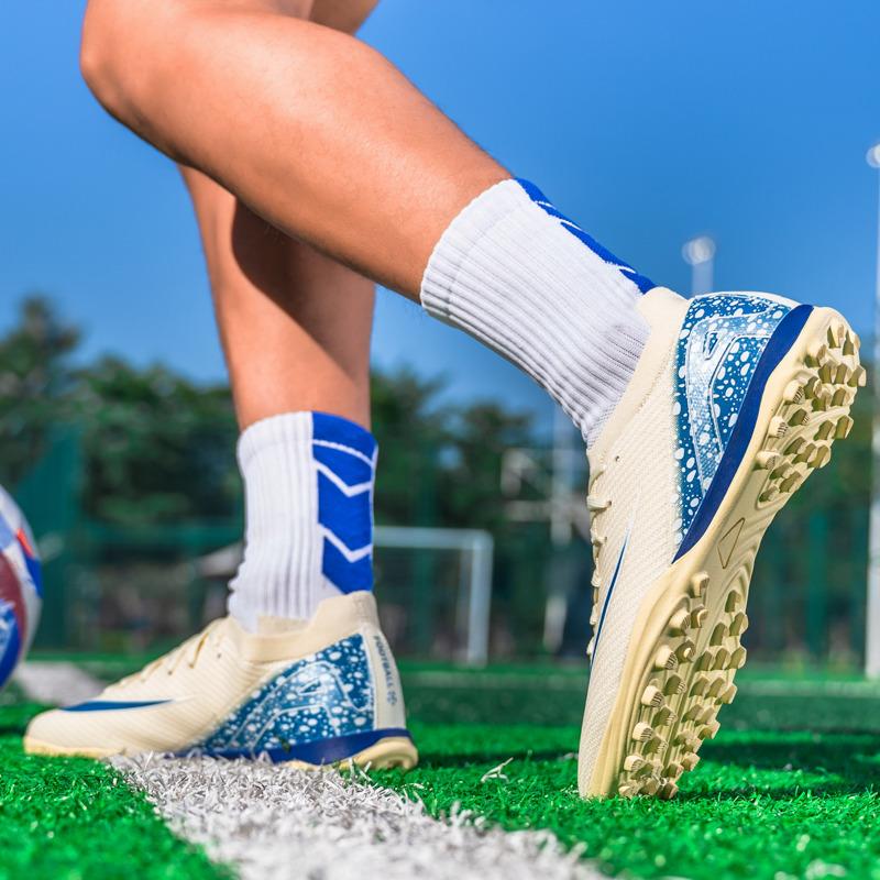 Høykvalitets fotballsko for kunstgress Unisex Profesjonell Lett Fotballtreningssko Mesh Futsal Fotballsko For Kvinner Menn