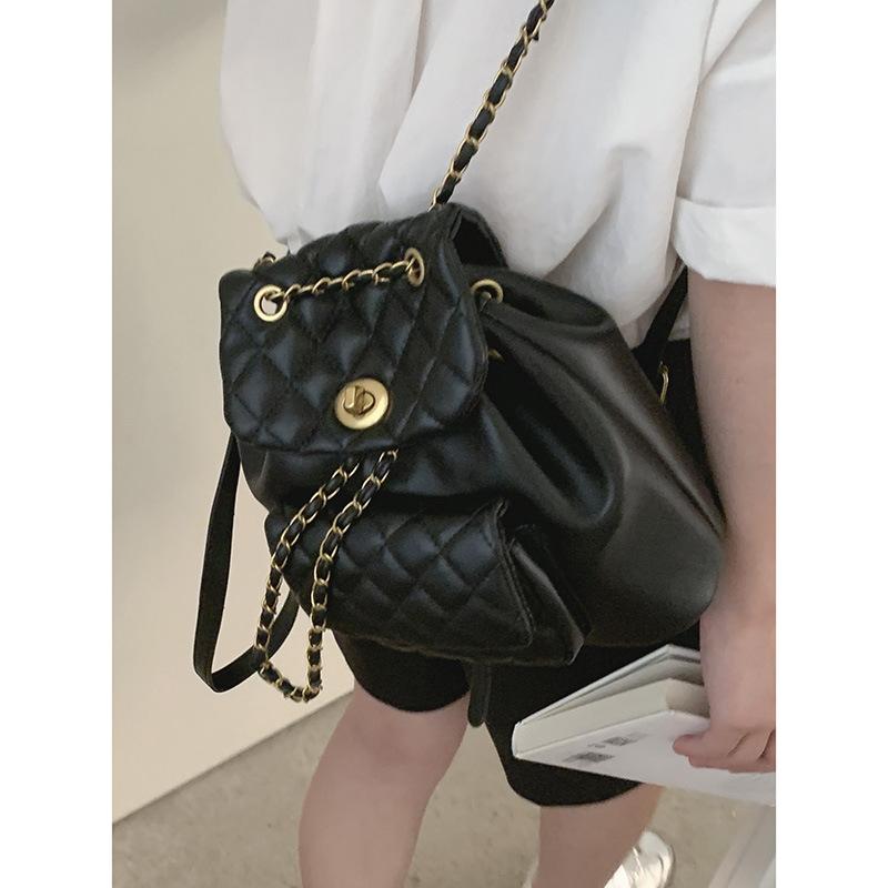 Xiaoxiangfeng Diamond-shaped Backpack, Fashionable Chain Bucket Bag, Versatile Single-shoulder Backpack