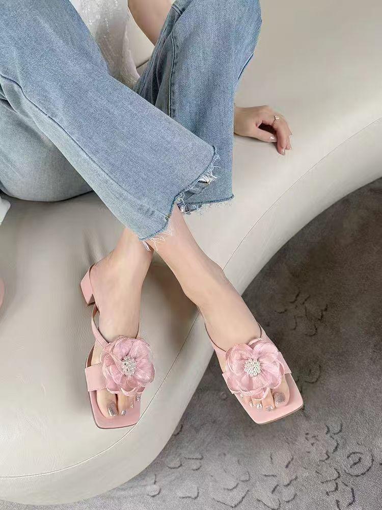

French gentle fairy style slippers 2025 summer new versatile temperament flip-flops wearing beach sandals outside 35
