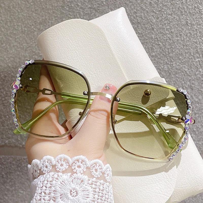 Rimless Diamond Sunglasses for Women Metal Trimming Gray Pink Gradient Sun Glasses Ladies Fashion Brand Designer Eyewear