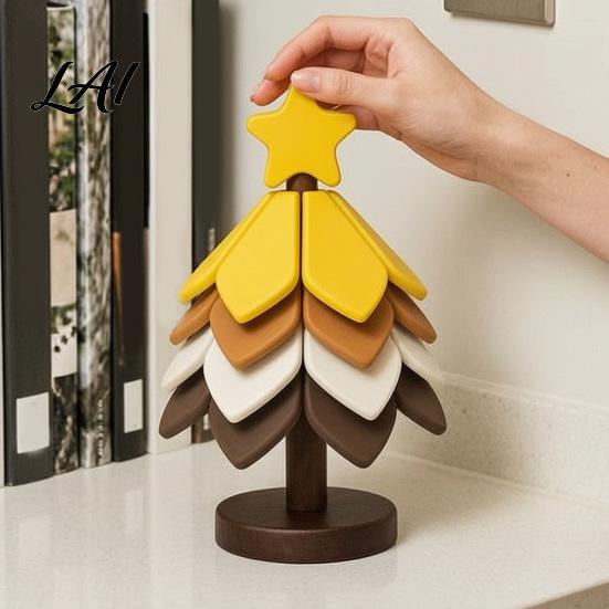 Holiday Table Decoration Christmas Tree Shaped Silicone Trivet Set Collapsible Heat Resistant Hot Pad Rustic Kitchen Accessory with Storage
