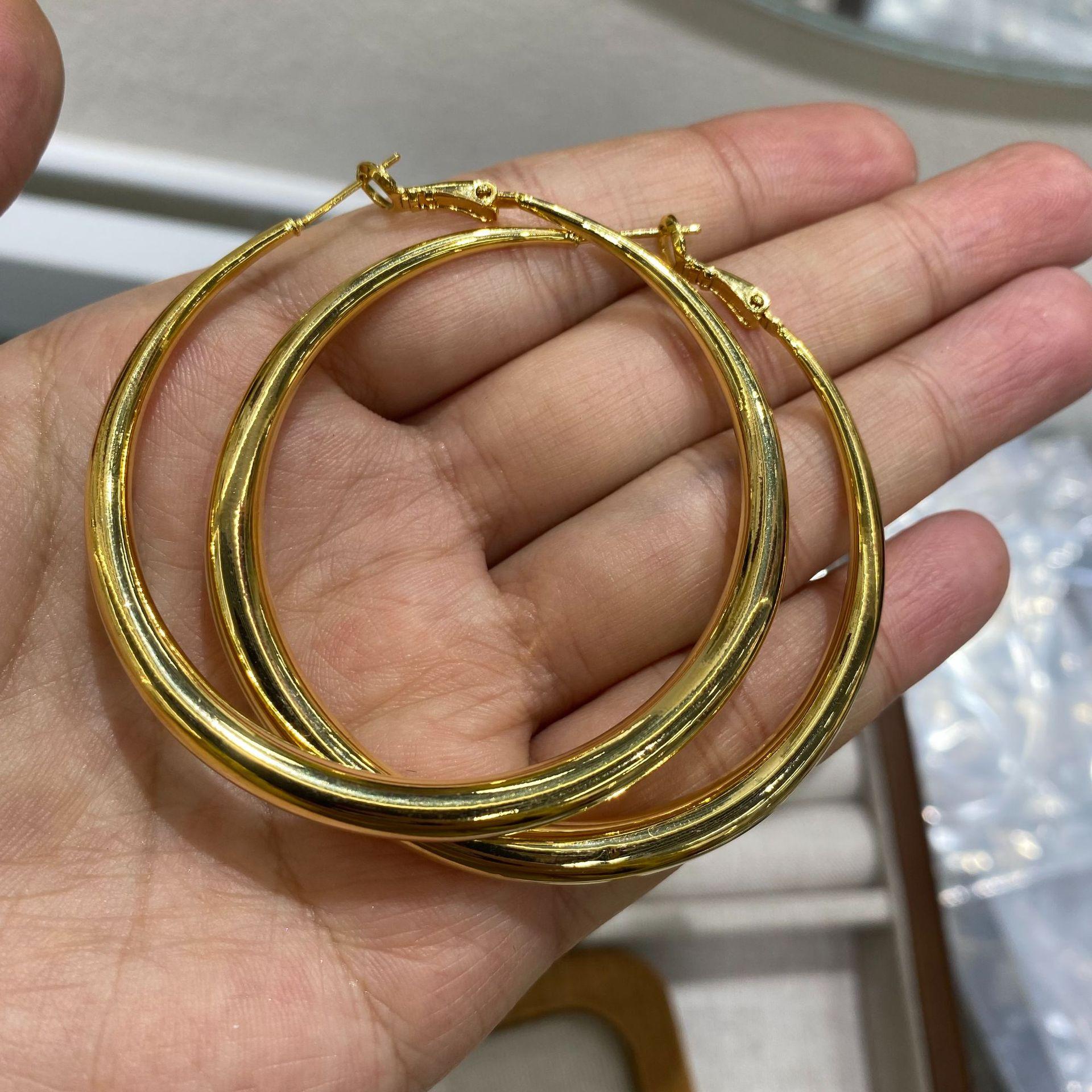 

Exaggerated Plain Ring No. 5 Ring Earrings, Light Luxury And High-End Sense, Square Face And Thin Earrings, Personalized Fashion And Classic