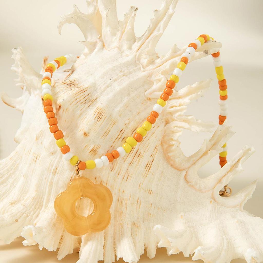 Summer New Style Fresh Temperament Resin Hollow Flower Pendant Color Blocked Rice Bead Necklace Women's Jewelry Daily Matching Necklace