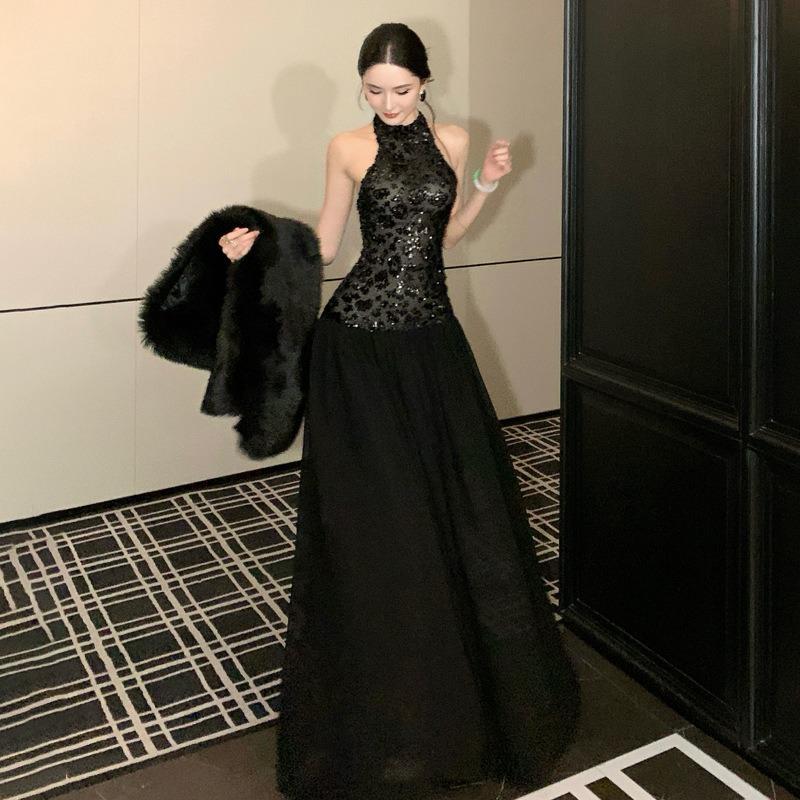 French High-end Black Sequined Sleeveless Neck Dress Women's Design Halter Birthday Dress Long Dress