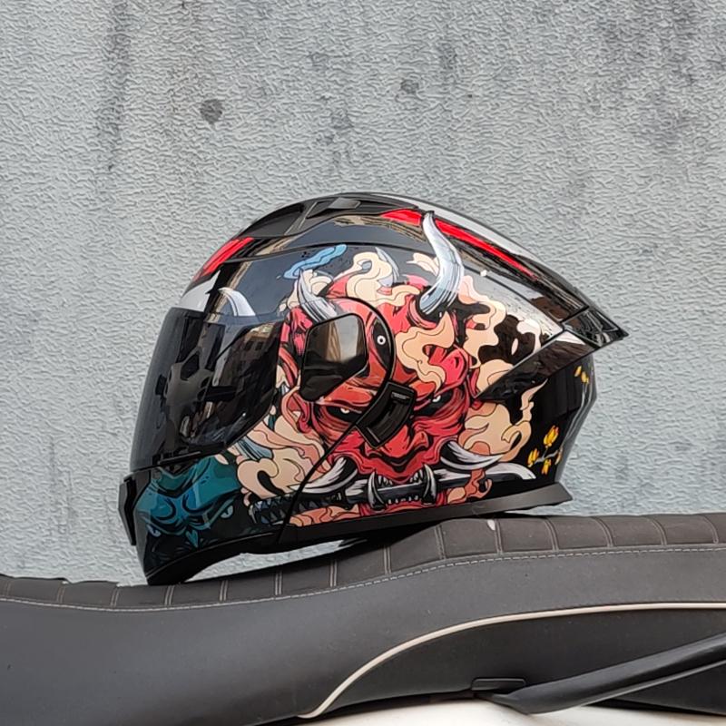 2023 New Arrival Men Motorcycle Professional Racing Flip Up Helmet ABS Material Modular Dual Lens Helmets DOT Certification