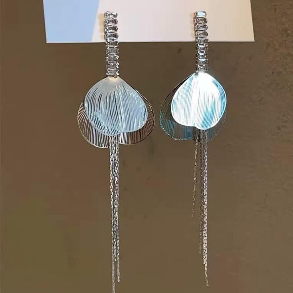 Silver Rhinestone Fishtail Tassel Earrings: Exaggerated Flower Design for a Stylish Look.