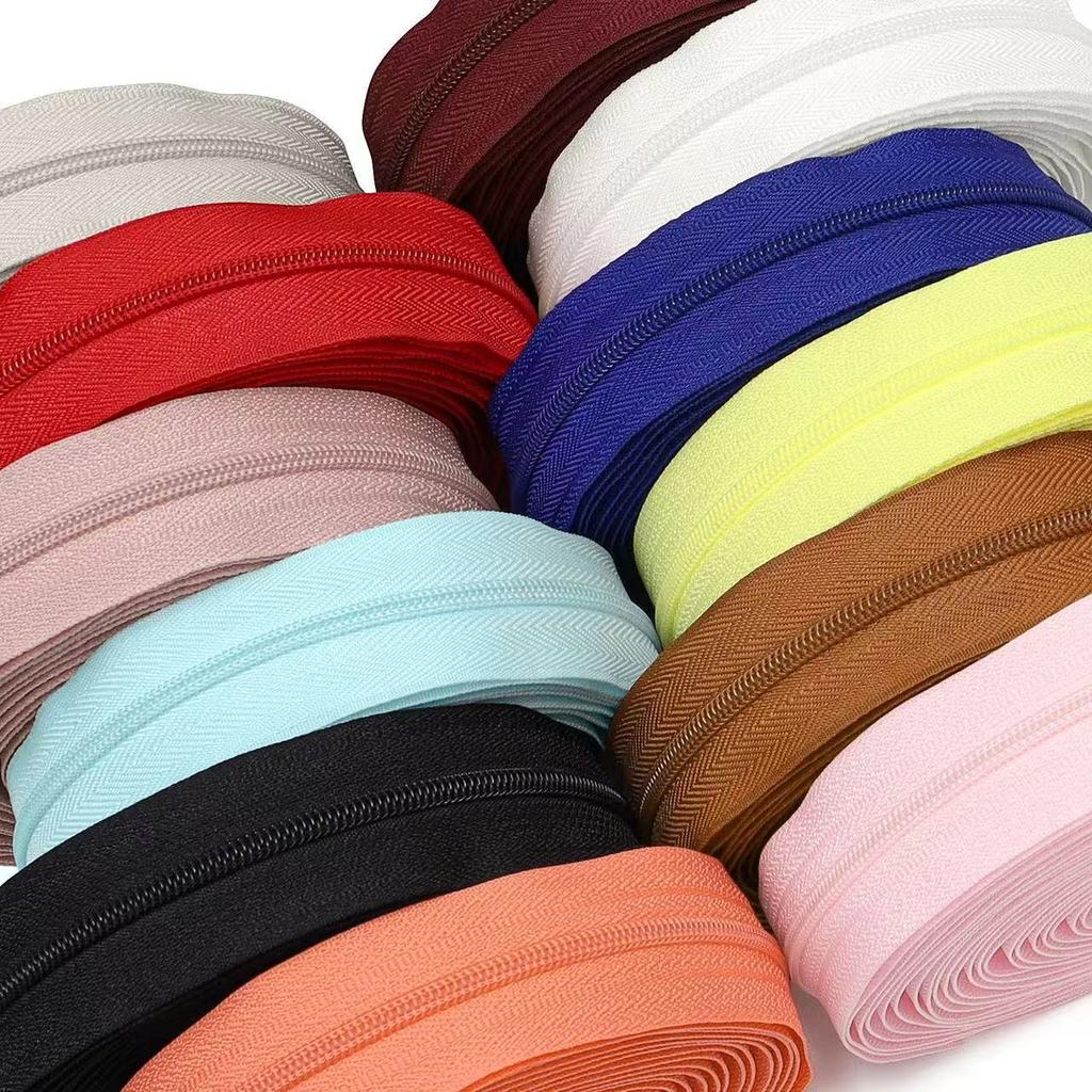 Resin Zippers with #3 Lifting Ring Pulls Close-end for Sewing Bulk, Nylon Plastic Zippers for DIY Tailor Sewing Craft Bags Garment Clothing(10m/3#)