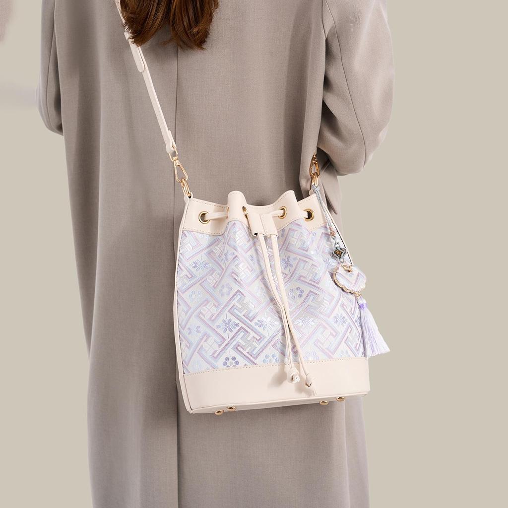 2026 Guangxi Zhuang Brocade Heritage Women's Large Capacity Soft Leather Bucket Tote