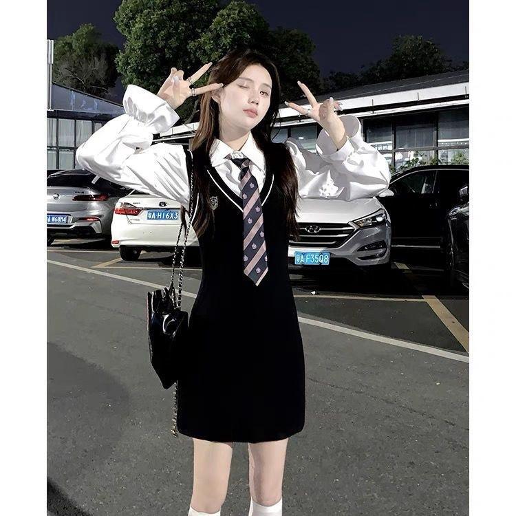 College Style Sweet Strap Dress Spring and Autumn New Spice Girl Fashion Fake Two Skirts