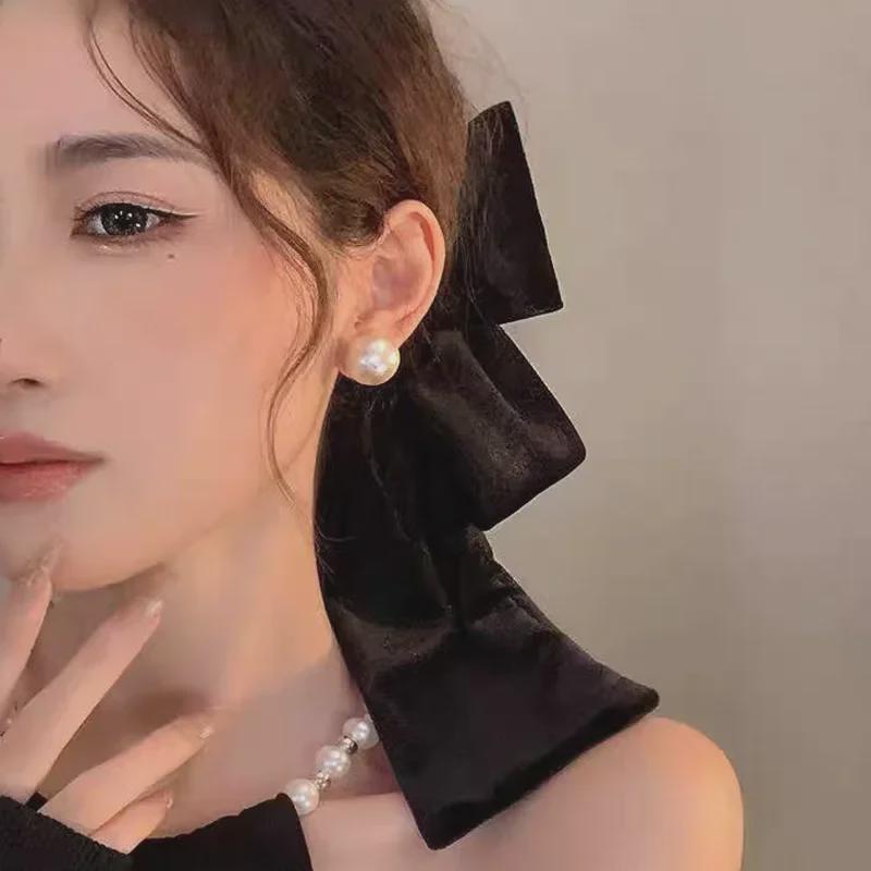 Luxusní sametová mašle sponka do vlasů - Elegantní černá spona na culík pro podzim/zimu