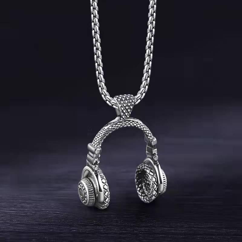 Korean Style Titanium Steel Earphone Necklace: Trendy Hip Hop Pendant for Men, Students & Kids