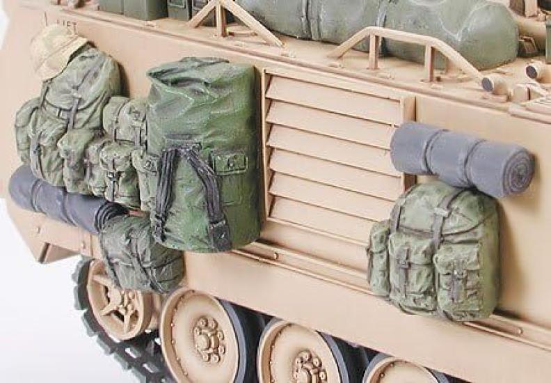 Tamiya x cm Military Miniature Series 265 US Army M113A2 Desert 13. 89 7. 67 7. 14 1/35 No.