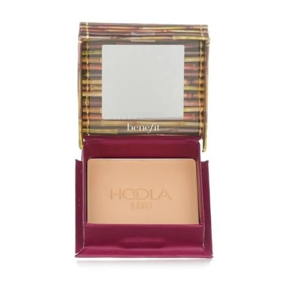 

Benefit Hoola Light 8g Matte Bronzer