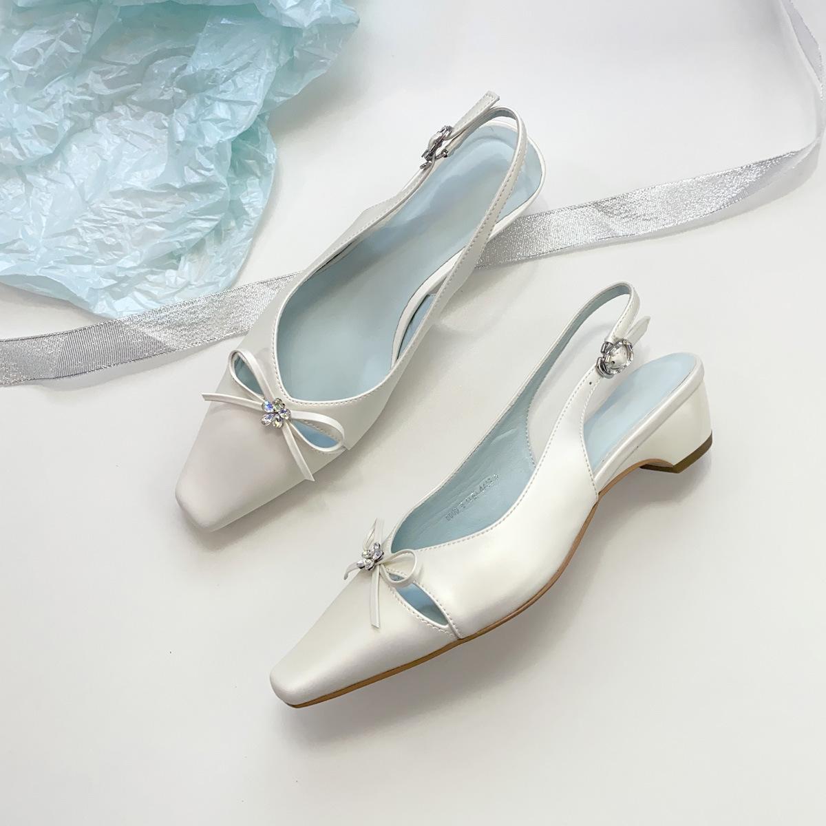 

Sheepskin version~ French gentle rhinestone bow thick heel bag head sandals women s rear empty temperament square head Mary Jane shoes 35 белый