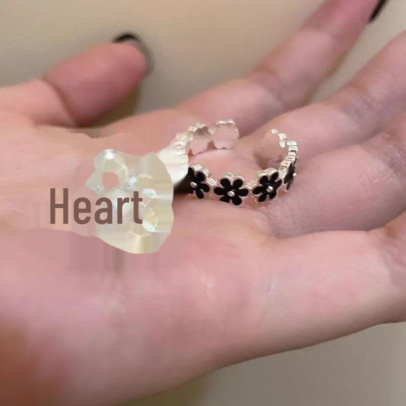 Black Glazed Vintage Floral Open Ring for Women – Elegant Statement Piece