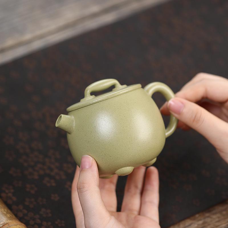 

190ml Luxury Yixing Purple Clay Teapots Handmade Tripodia Pot Raw Ore Green Mud Kettle Chinese Zisha Tea Set Tea Items Ornaments