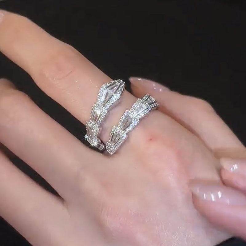 Cold wind zircon serpentine open ring niche high-end ins wind index finger ring light luxury personality temperament jewelry