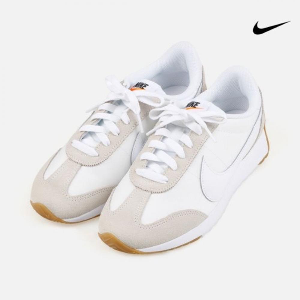 Nike Women S SneakerS Hm4771 103 245