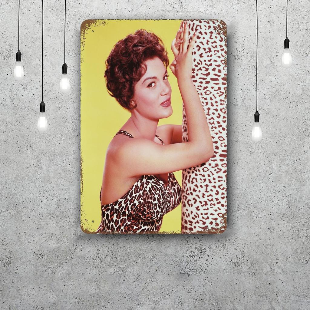 Connie Francis Decor Vintage Metal Signs Tin Signs Captain Poster Decor for Bar Pub Club Man Cave Wall Decoration