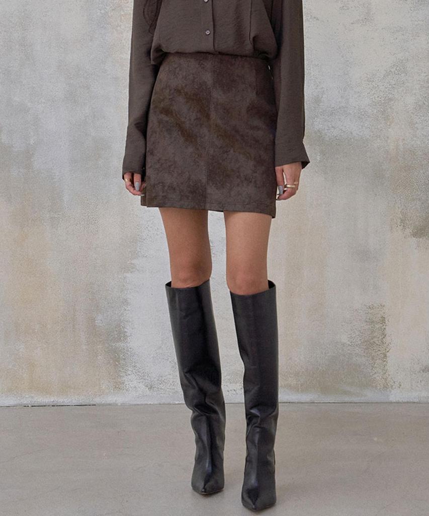 Memua Rare Crack Mini Skirt