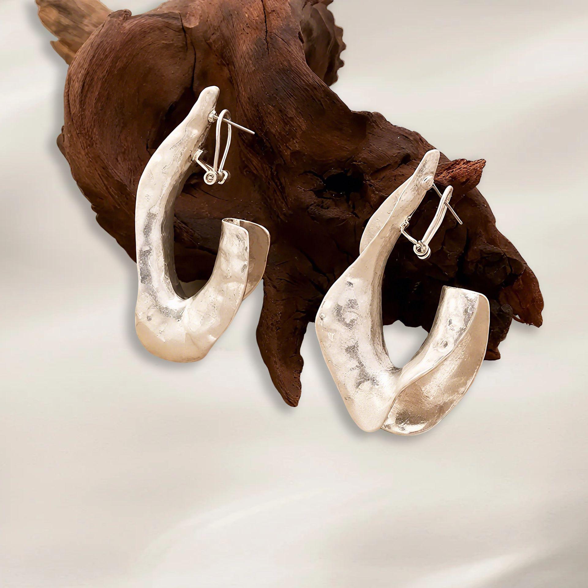 Золотые неправильные серьги Женские премиальные серьги Серьги Простые серьги Серьги для ушей Серьги-клипсы серебряный серый