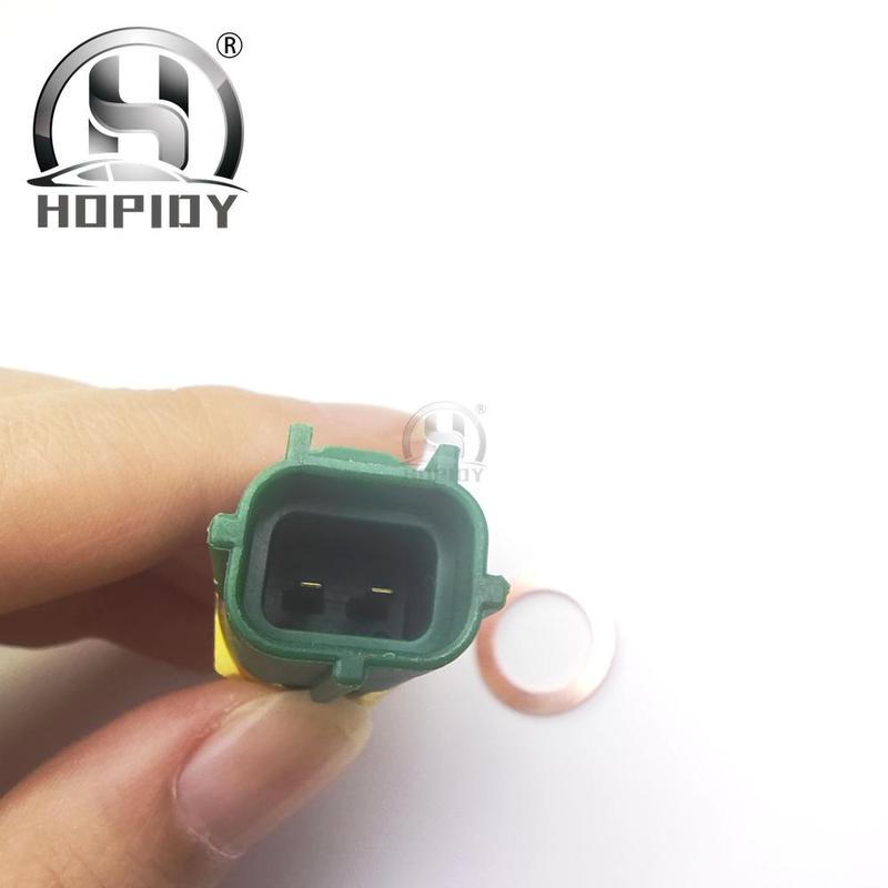 For Toyota Water Temperature Sensor 8942220010 8942235010 89422-33020