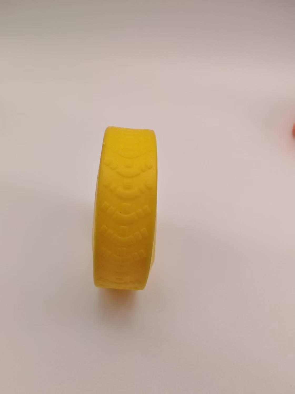 

Защита колес чемодана 3-го поколения и ремонтный комплект: Бесшумный чехол для колесика тележки