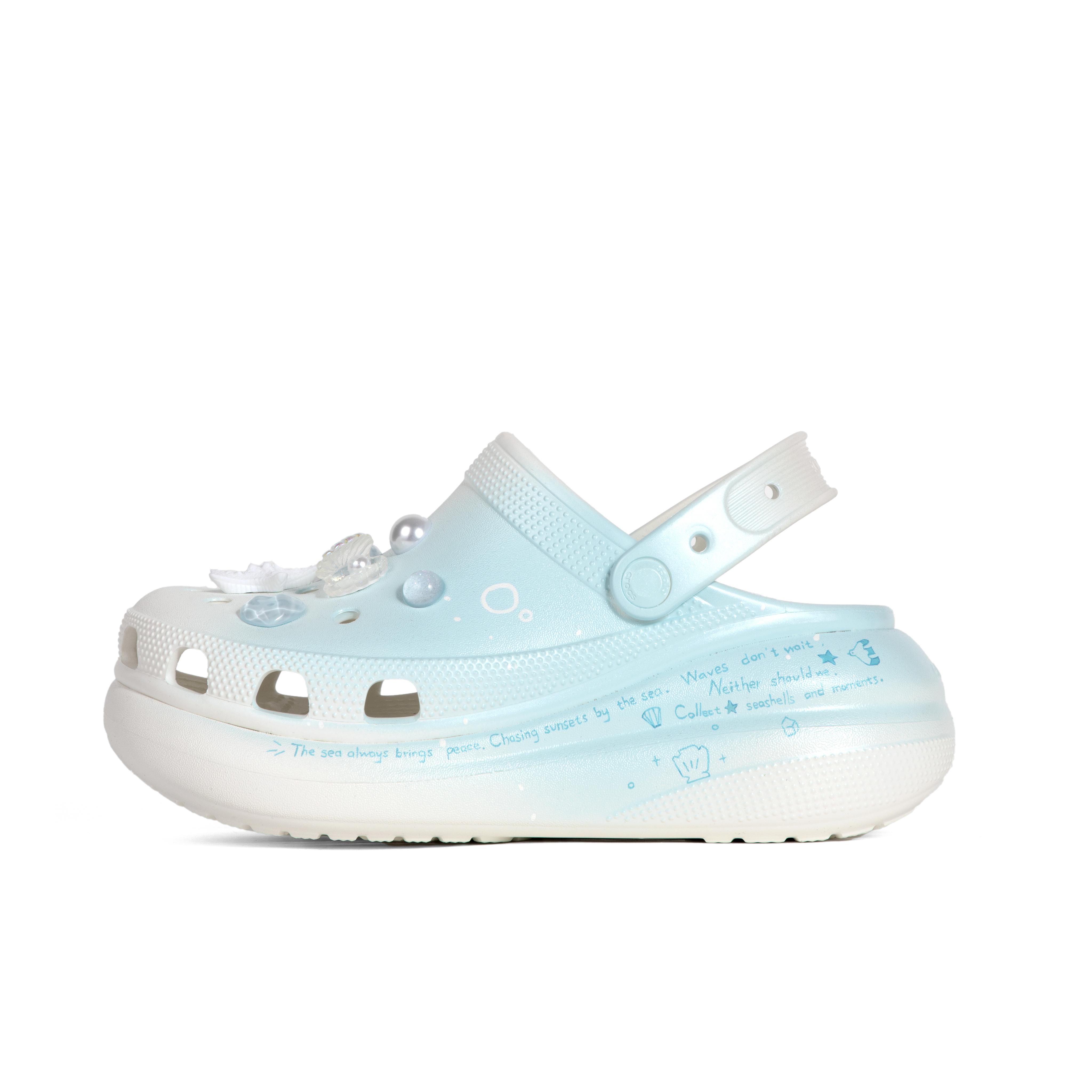 

Crocs Crush Clog EVA Made in Stars Seaside Essay Handwritten Graffiti Beach Casual Comfortable Hole Shoes Women s White 42-43 светло-синий