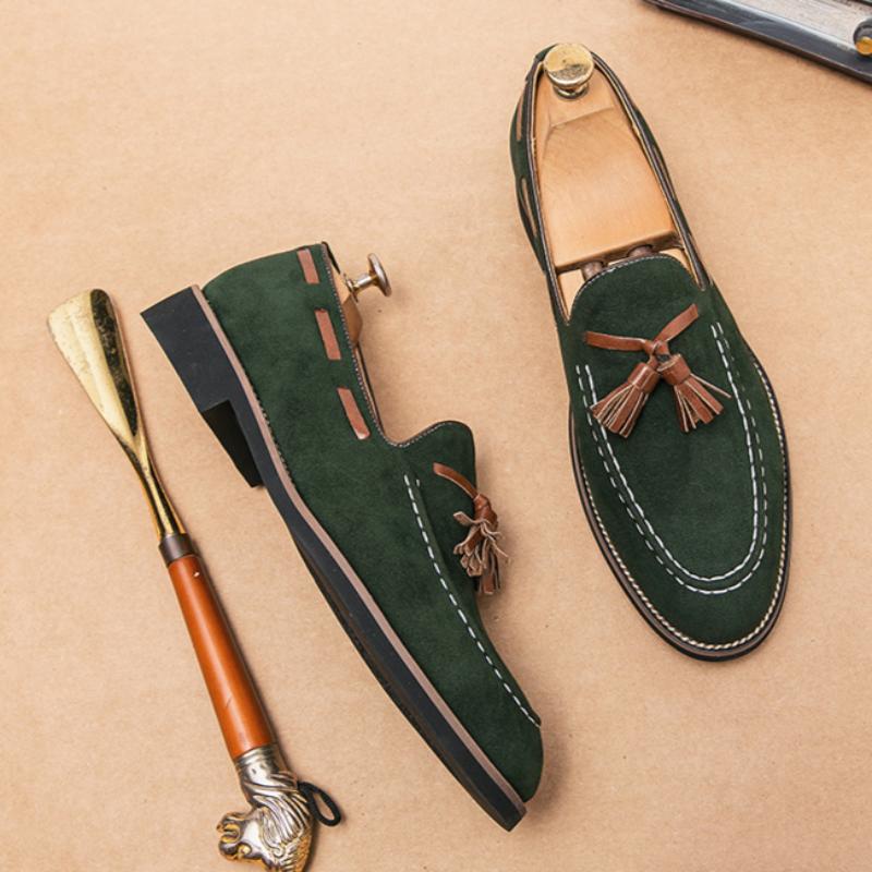 

Лоферы Мужские Британский Стиль Кисточки Замша Нубук Кожаные Лоферы Слипоны Маленькие Кожаные Туфли 47 зелёный