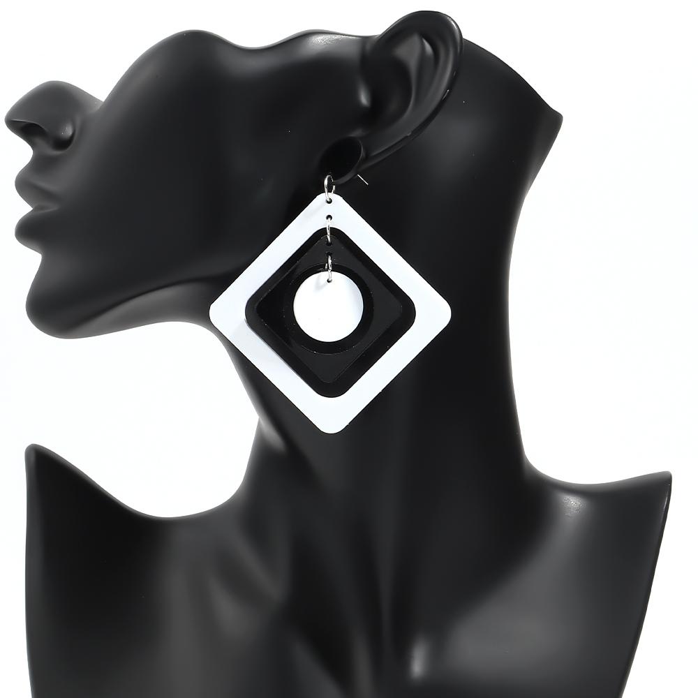 Vintage Acrylic Geometric Drop Earrings for Women Classic Statement Black White Square Round Big Earring Trendy Jewelry Gifts