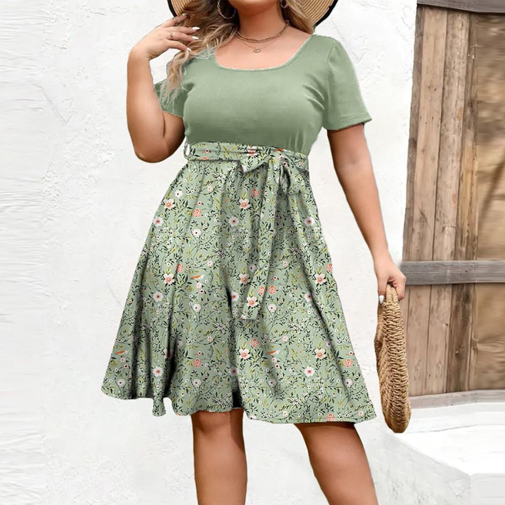 Women's Fashionable And Trendy Round Neck Short Sleeved Waist Print Dress In Plus Size